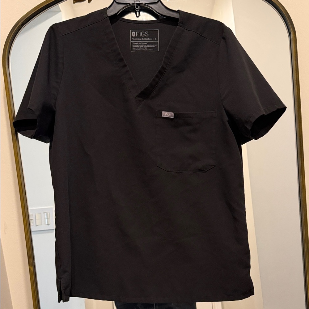 FIGS womens Black V-Neck Scrub Top with Chest Pocket